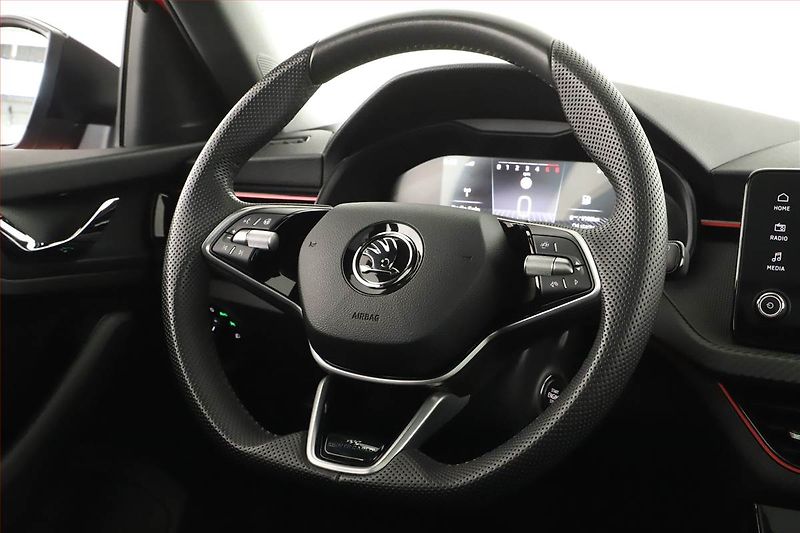 Škoda Scala (2024) Monte Carlo 1.0 TSI - fotka 8 z 14