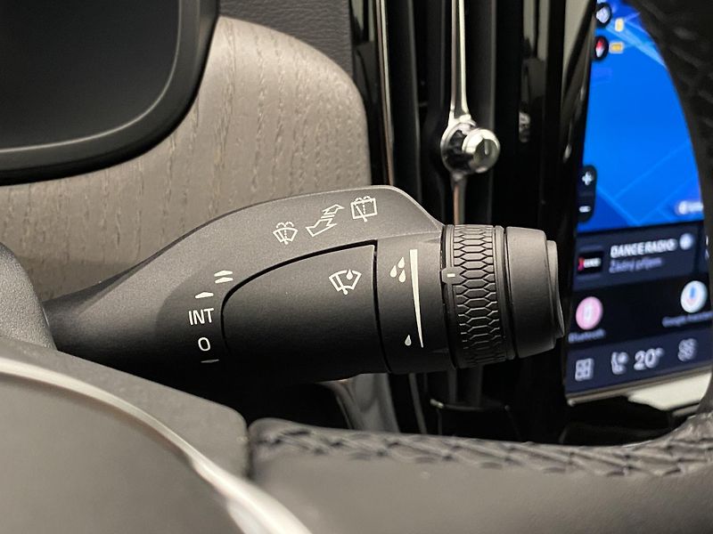 Volvo V90 CC B5 AWD BRIGHT PLUS AUT - fotka 23 z 63