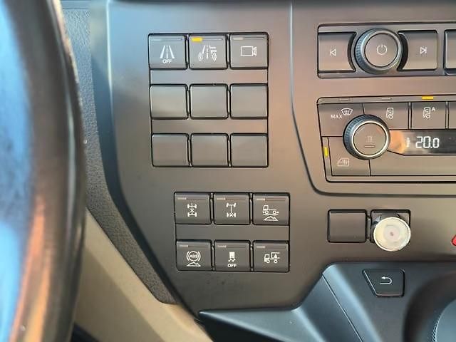 MAN TGX (2022) 33.640 BL 6x4 hydraulika - fotka 20 z 27