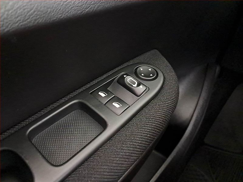 Peugeot 307 (2008) 1.6 HDi, po STK, servisované - fotka 15 z 15