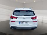 Hyundai i30 1,5 i Family Comfort - náhled 4