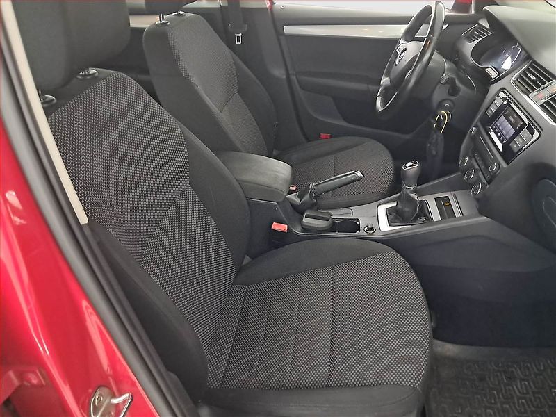 Škoda Octavia (2015) Ambition Plus 1.4 TSI CNG - fotka 9 z 16