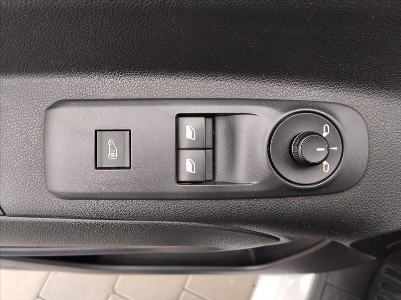Citroën Berlingo 1,5   1.5HDI 75Kw KLIMA, 3 MÍS - fotka 9 z 21