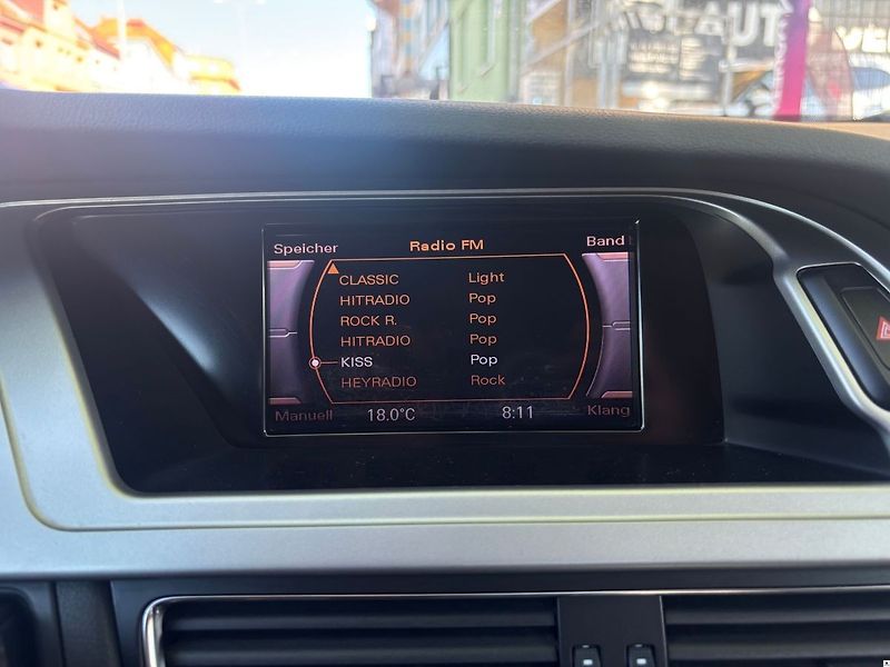 Audi A4 1.8TSi/2010/S.KNIHA-MAN6-2.MAJ - fotka 33 z 46