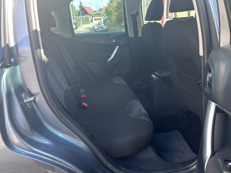 Citroën C3 (2010) 1.6i Panorama/NAVI/1Maj/88kW - fotka 15 z 27