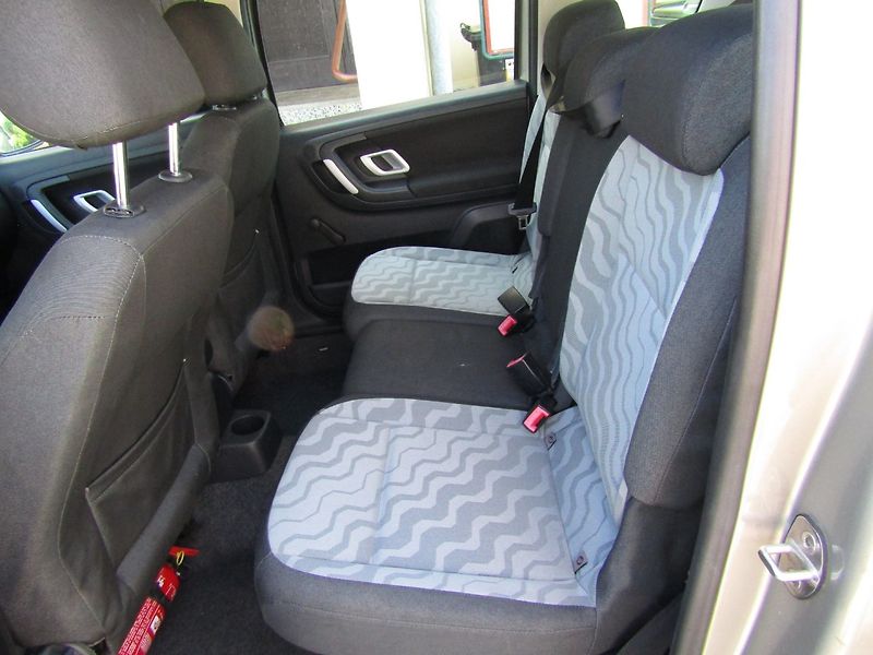 Škoda Roomster (2008) 1.9 TDI 77kW  BEZ DPF - fotka 21 z 36
