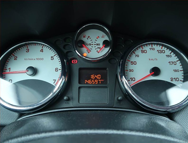 Peugeot 207 (2012) 1.4 VTi, po STK, jezdí výborně - fotka 11 z 14