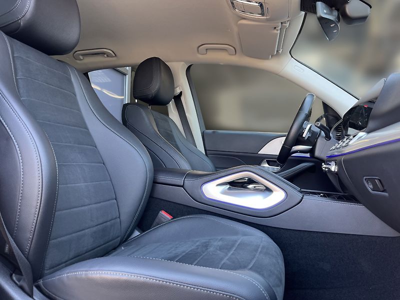 Mercedes-Benz GLE 350d 4MATIC AMG Line - fotka 16 z 21