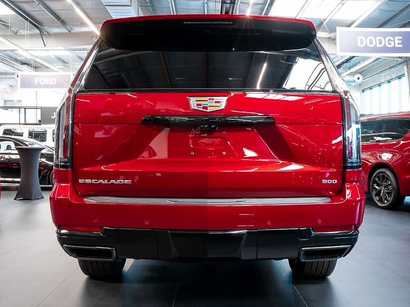 Cadillac Escalade (2026) 6.2 ESV Sport Platinum 2026 - fotka 4 z 50