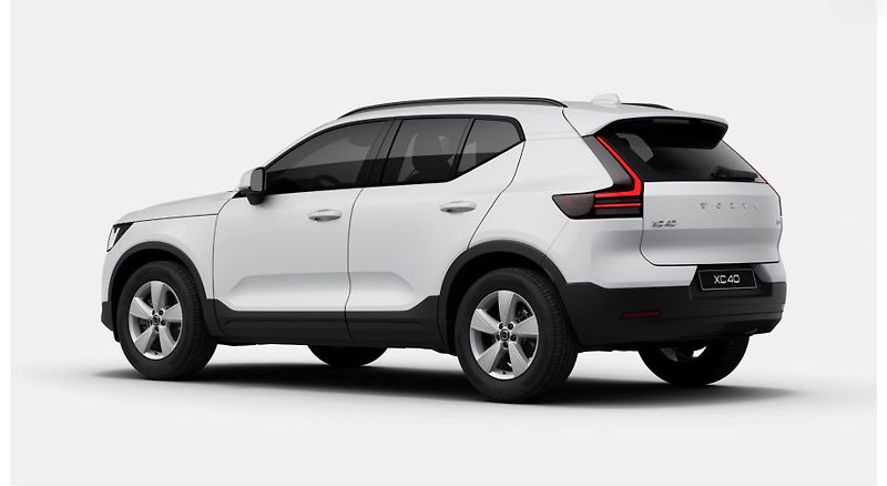 Volvo XC40 (2026) B3 AUT ESSENTIAL - fotka 3 z 12