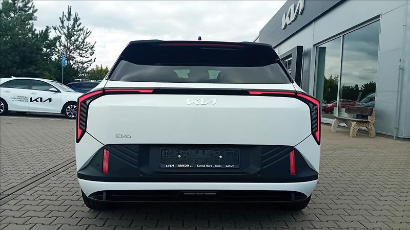 Kia EV4 EARTH 81,4kWh 150kW - fotka 5 z 14