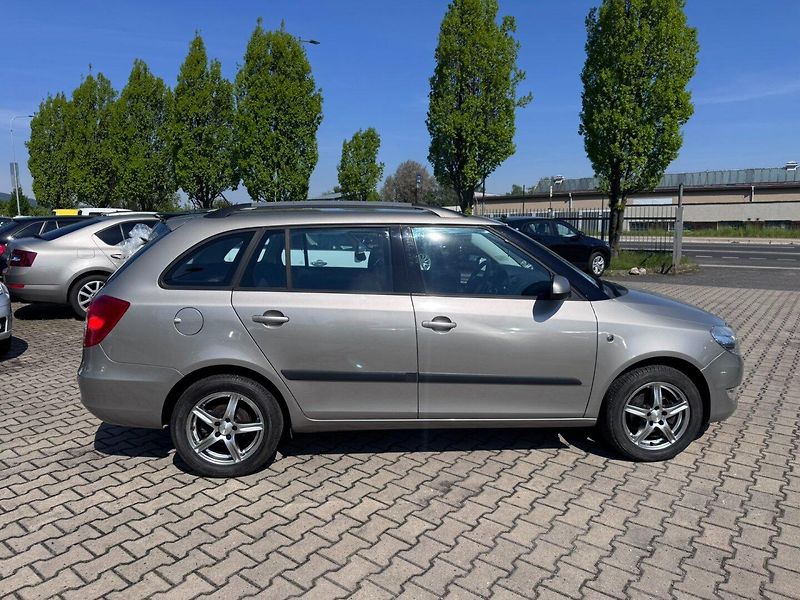 Škoda Fabia (2010) 1,2 TSI 63 KW STK - fotka 6 z 50
