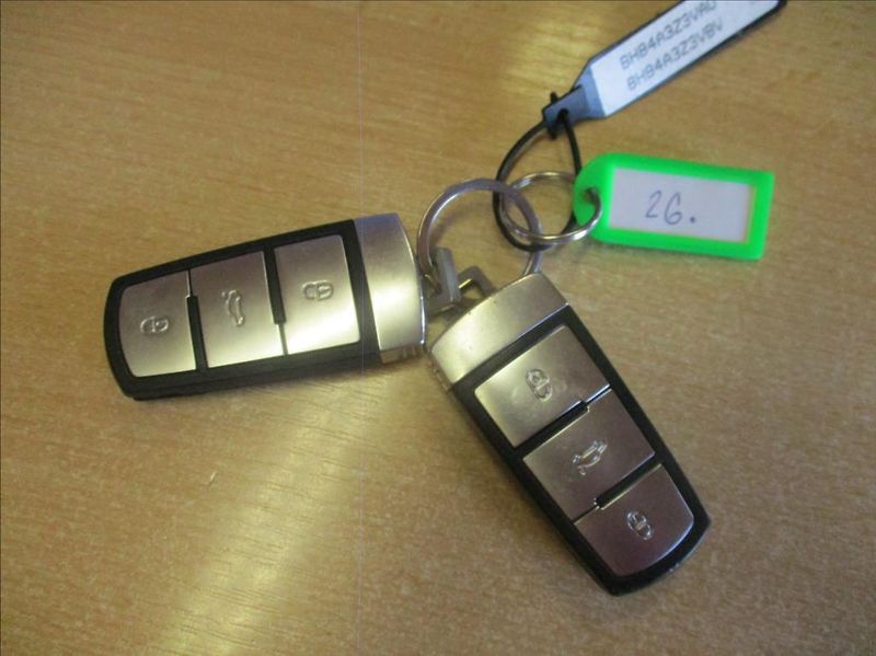 Volkswagen Passat 1,4 TSI,DSG,aut.klima,Navi, - fotka 37 z 47