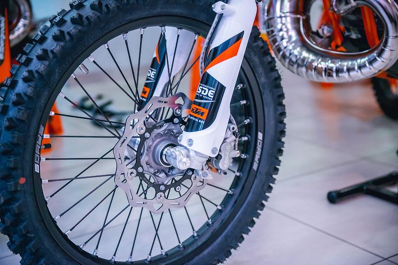 KTM 250 EXC SIX DAYS Nová 0MTH  - fotka 38 z 58