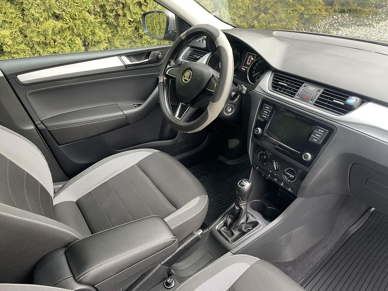 Škoda Rapid (2017) 1.0 TSI 70 KW AMBITION - fotka 10 z 17