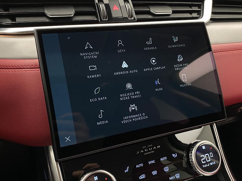 Jaguar XF P300 R-DYNAMIC S AWD AUT CZ - fotka 35 z 44