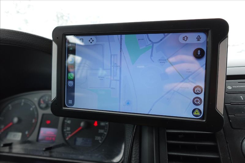 Volkswagen Multivan 2,5 TDi  7 MÍST AUTO KLIMA - fotka 25 z 30