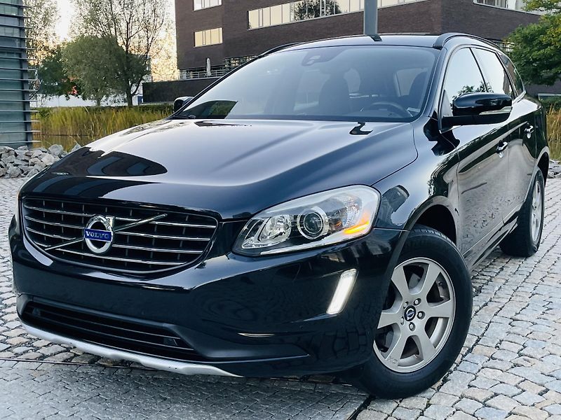 Volvo XC60 2.0D 5VÁLEC AUT TAŽNÉ VÝHŘEV - fotka 1 z 43