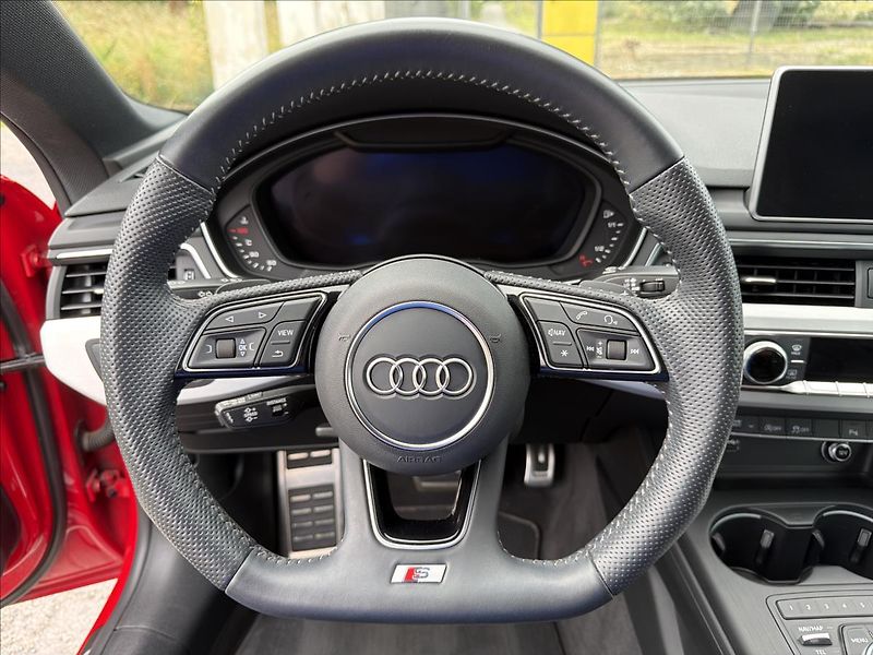 Audi A5 2,0 TFSI 185kW 4x4 AT Sport - fotka 18 z 32
