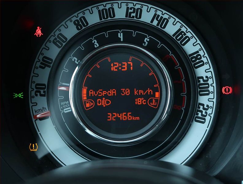 Fiat 500 (2015) 1.2, Park. senzory - fotka 11 z 16