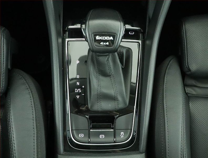 Škoda Kodiaq (2023) Laurin&Klement 2.0 TDI - fotka 13 z 17