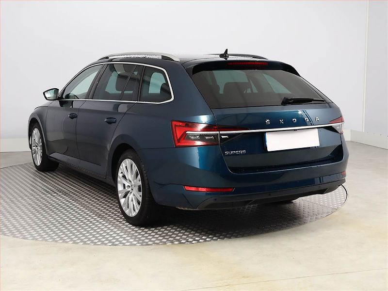 Škoda Superb (2023) Style 2.0 TDI - fotka 4 z 20