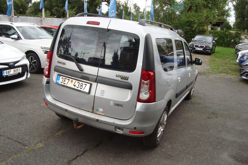 Dacia Logan (2009) 1.5 DCi - fotka 7 z 44