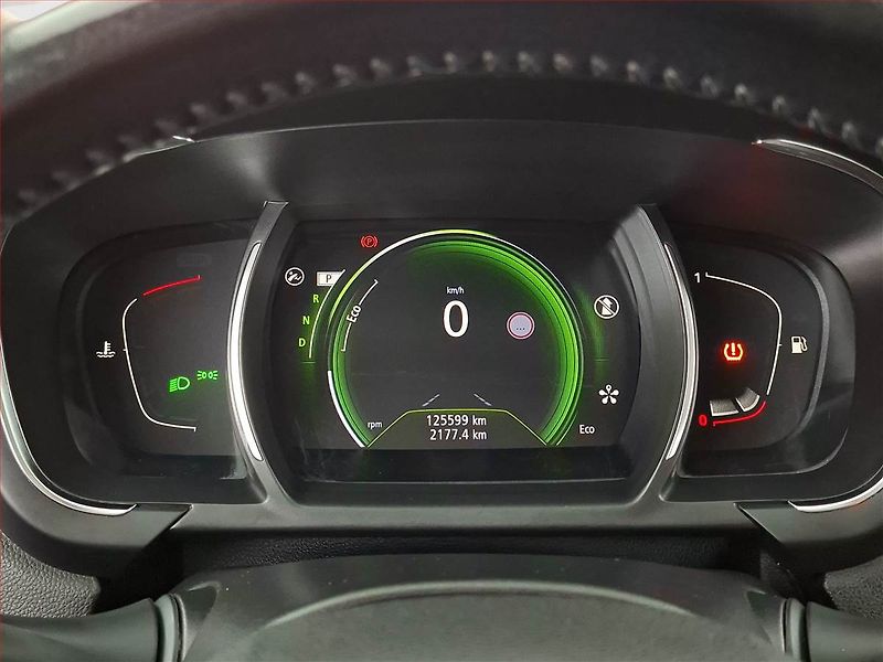 Renault Grand Scénic (2017) 1.5 dCi, Automat, 7 míst, Kůže - fotka 11 z 21