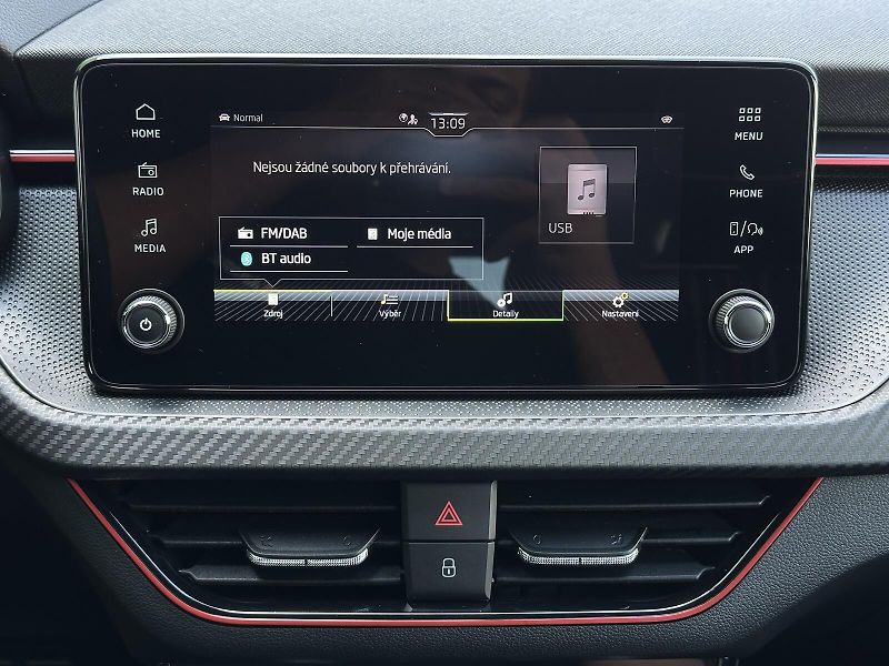 Škoda Scala 1.0TSi DSG Monte Carlo 116PS M - fotka 27 z 42