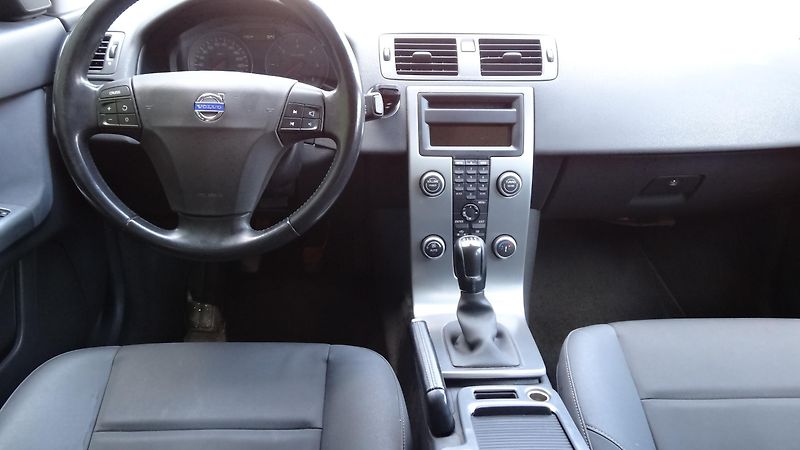 Volvo V50 Kombi 2.0TDi  - fotka 4 z 15