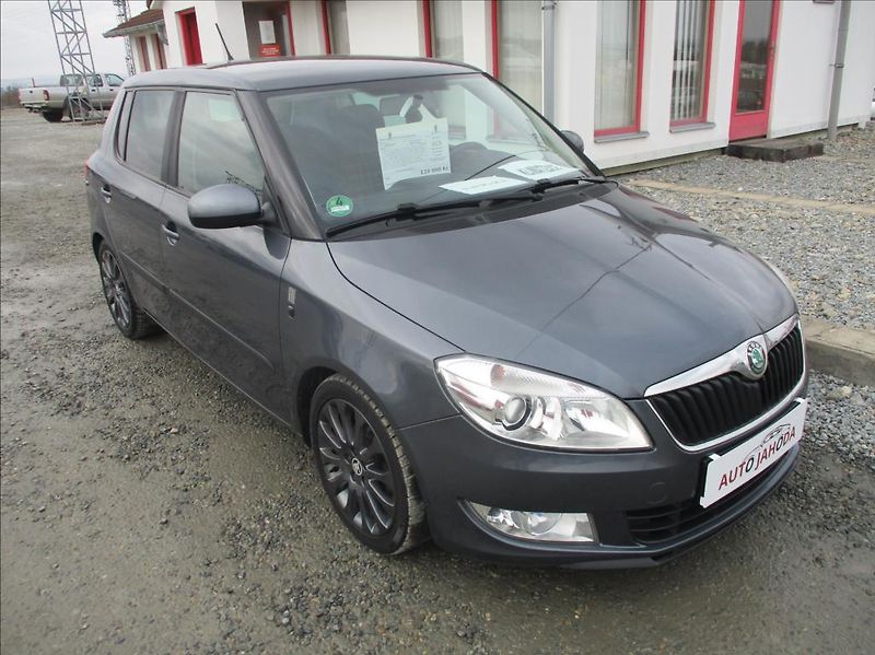 Škoda Fabia 1,2 TSI, navi, servis, klima, - fotografie inzerátu