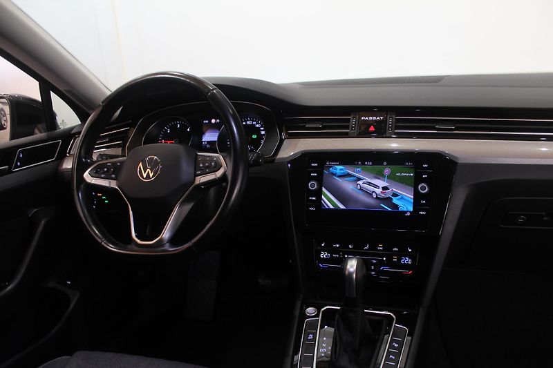 Volkswagen Passat (2023) 2.0TDI DSG Nez.Topení Model 24 - fotka 28 z 33