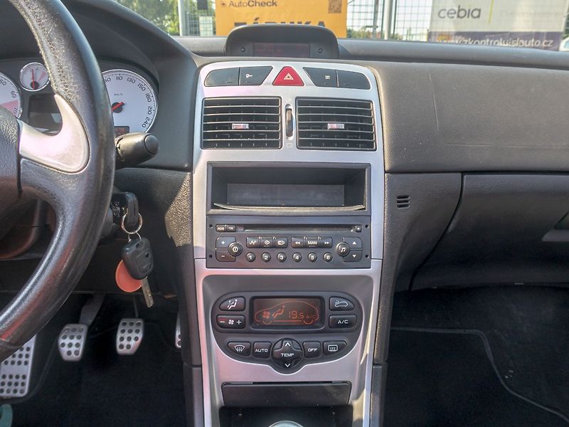Peugeot 307 (2005) 1.6i 16V 80KW – KABRIO - fotka 20 z 39