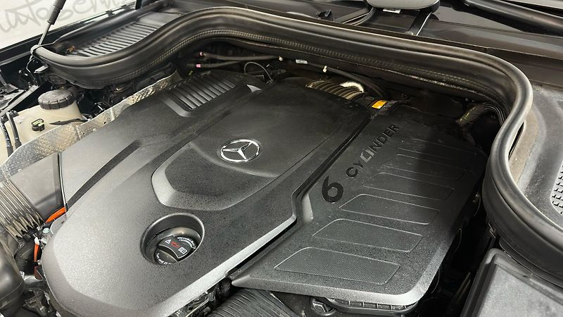 Mercedes-Benz GLS 450 d / 4 MATIC - fotka 67 z 69
