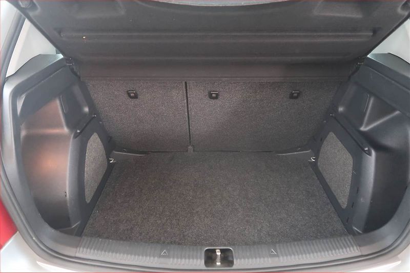 Škoda Fabia (2008) 1.2 12V, zamluveno - fotka 14 z 14