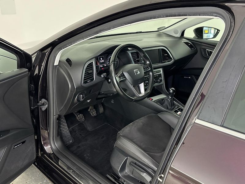 Seat Leon Xcellence - fotka 6 z 28