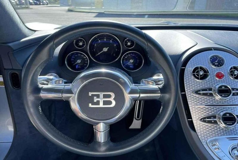 Bugatti Veyron Super Sport.