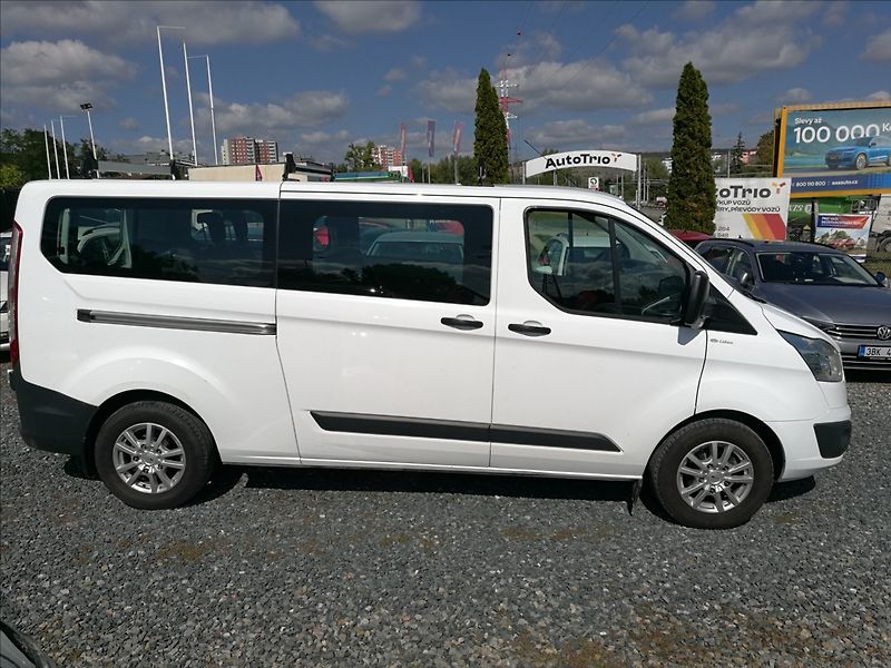 Ford Transit Custom 2,0 TDCi L 2 8 míst - fotka 4 z 24