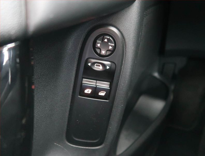 Citroën C3 (2016) 1.2 VTi, Serv.kniha, Tempomat - fotka 14 z 14