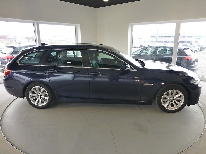 BMW Řada 5 (2016) 520D-KAMERA*ALU**XENONY - fotka 4 z 29