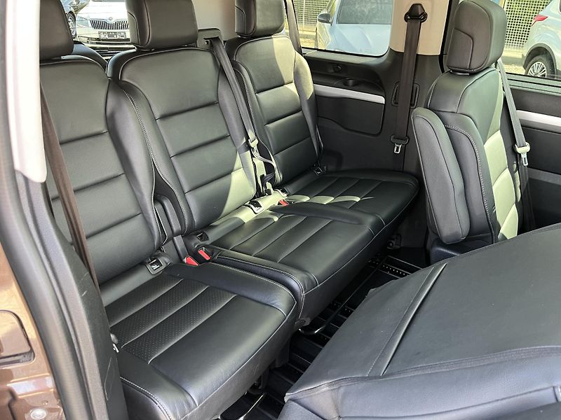 Toyota ProAce Verso (2021) 2.0D 130Kw Webasto Panorama - fotka 21 z 25