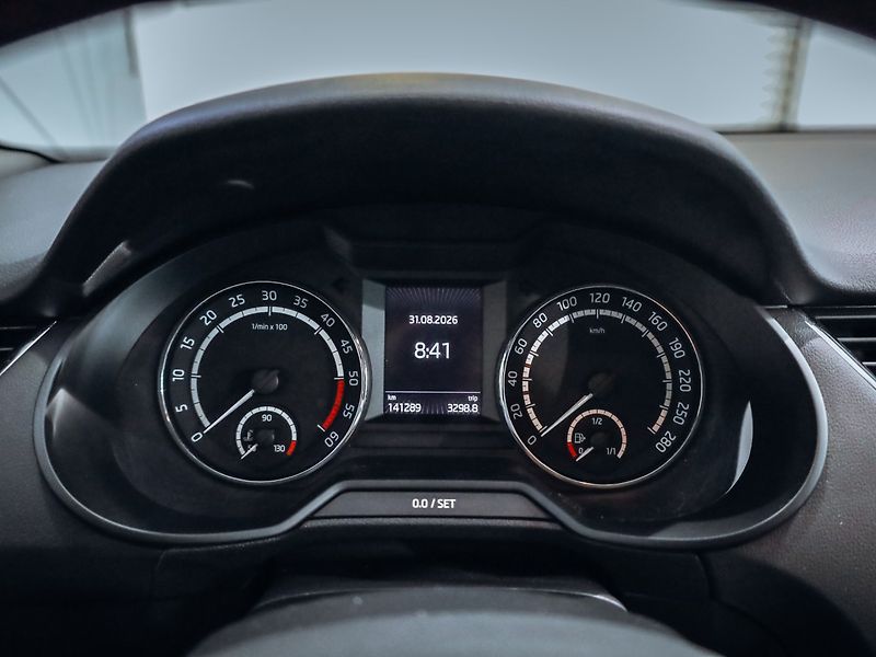 Škoda Octavia 2.0 TDi RS DSG - fotka 12 z 32