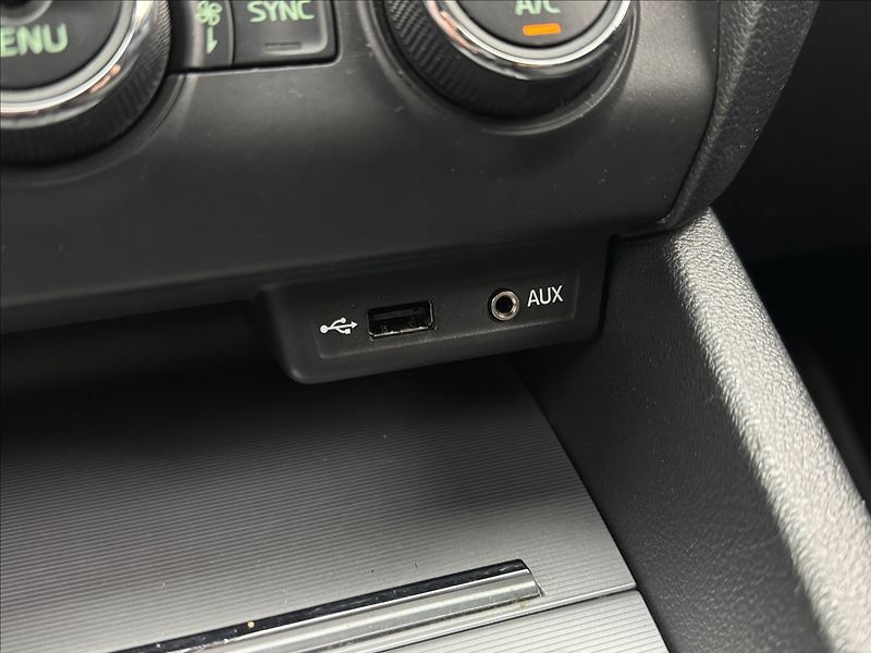 Škoda Octavia 2,0 110kW DSG ALU VÝHŘEV ČR TZ - fotka 22 z 34