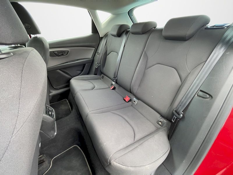Seat Leon (2018) 1.2 TSI 63 kW Reference - fotka 21 z 31