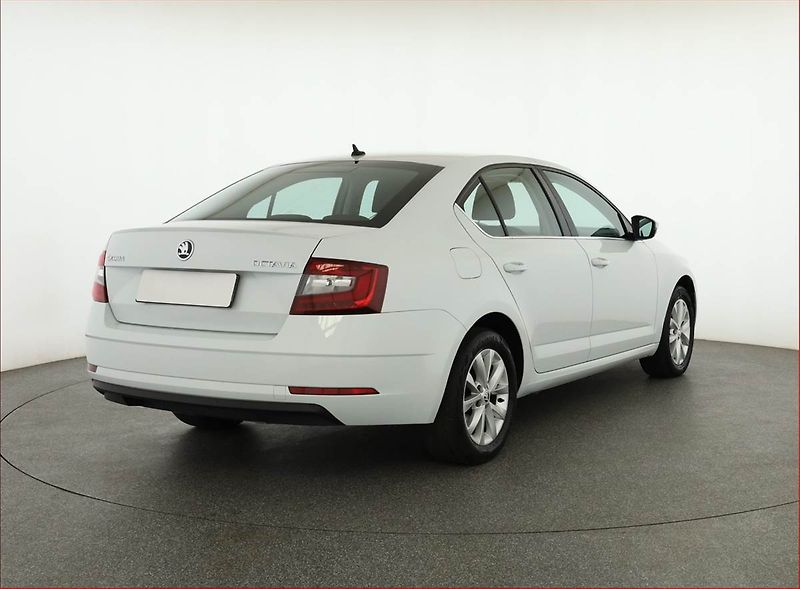 Škoda Octavia (2019) Style 1.5 TSI, Automat - fotka 5 z 19