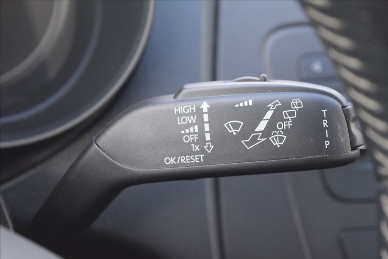 Seat Ibiza 1,6 d 77KW NOVÝ OLEJ+FILTR ALU - fotka 27 z 34