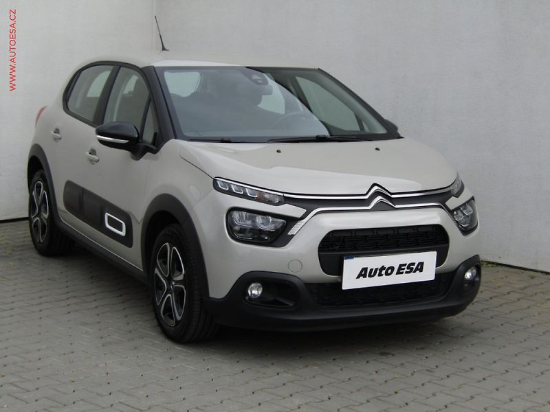 Citroën C3 (2021) 1.2 PT, Shine, navi, kamera - fotka 1 z 3