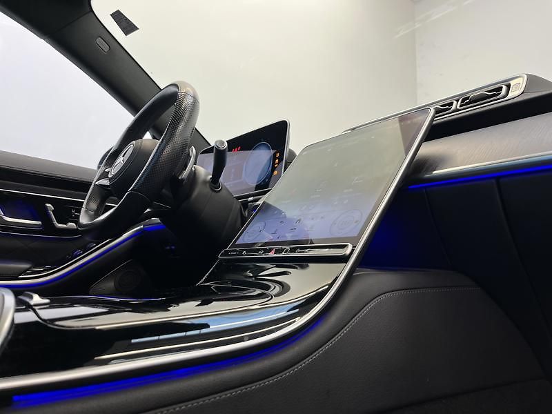 Mercedes-Benz Třídy S 350 d 4MATIC L - fotka 16 z 23