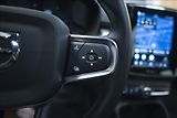 Volvo XC40 2,0 B3 NAVI KAMERA 360° TAŽNÉ - náhled 23