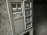 Land Rover Discovery (2026) 3,0 DYNAMIC HSE D350 - náhled 32